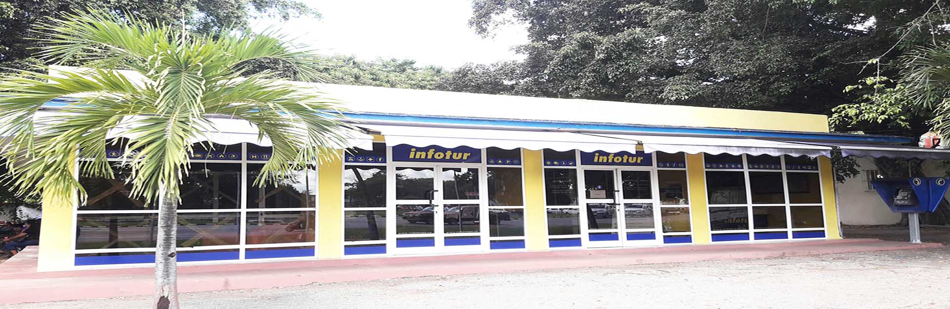 Oficina de Infotur Playa, Habana, CubaTravel